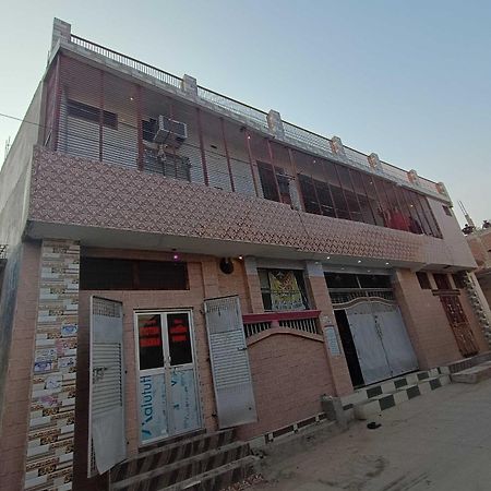 Hotel O Jyotish House Ayodhya Exteriér fotografie