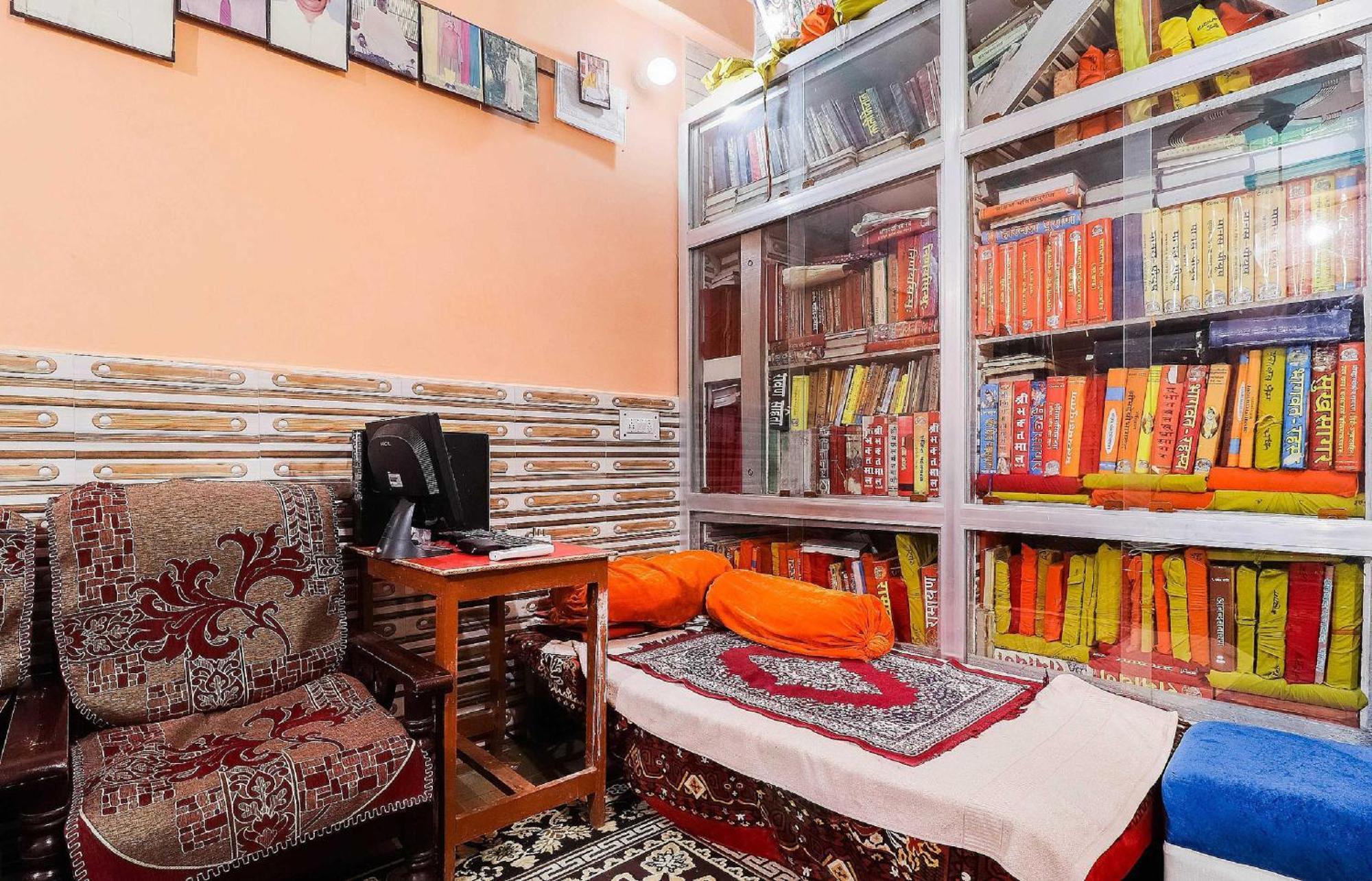 Hotel O Jyotish House Ayodhya Exteriér fotografie