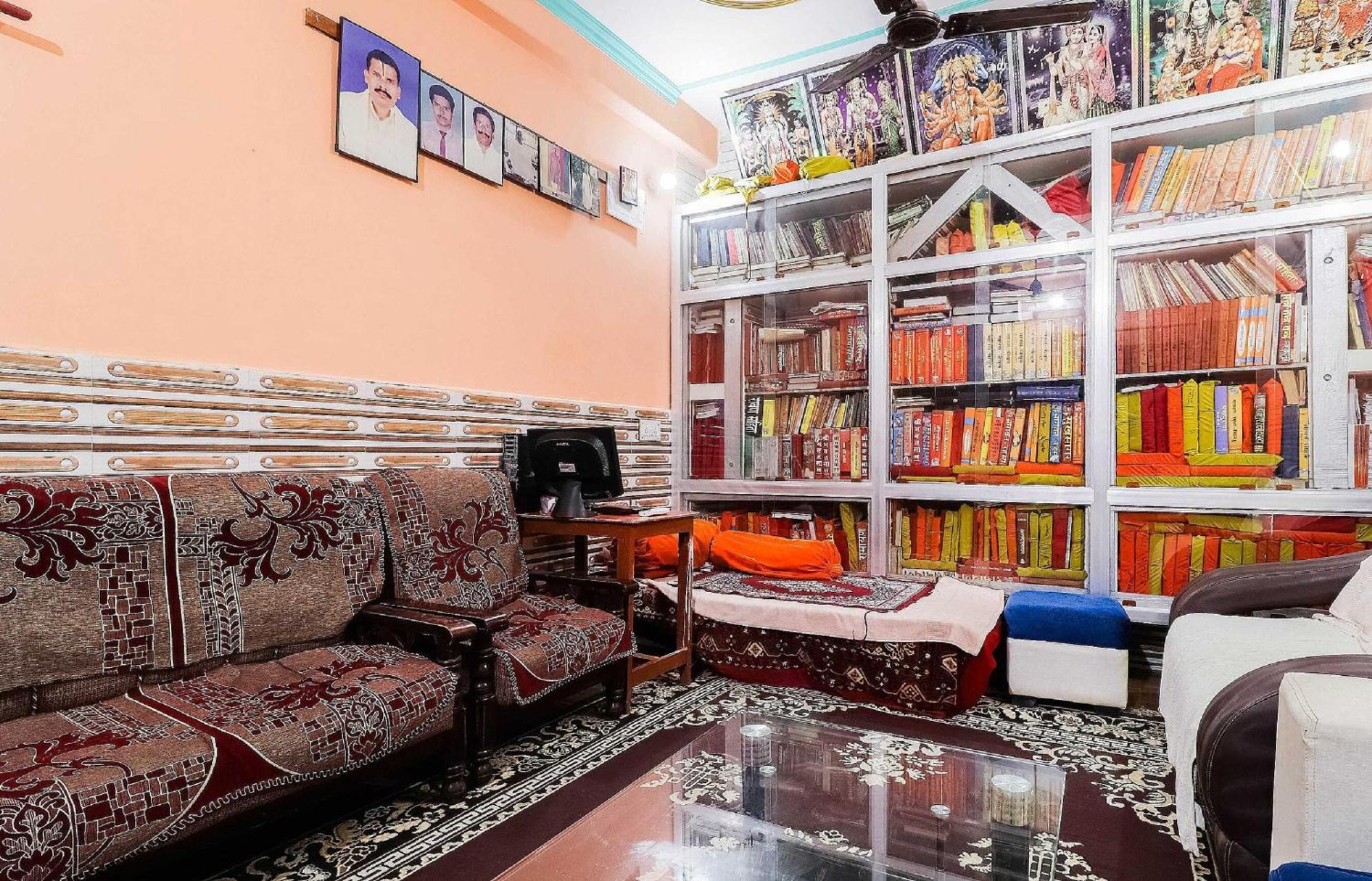 Hotel O Jyotish House Ayodhya Exteriér fotografie